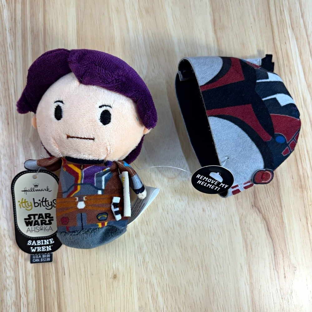 Hallmark Itty Bittys Star Wars Ahsoka Sabine Wren Mini 4in Plush Helmet KDD2200